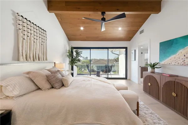 $3,848,000 | 5 Curl Drive, Corona del Mar, CA 92625