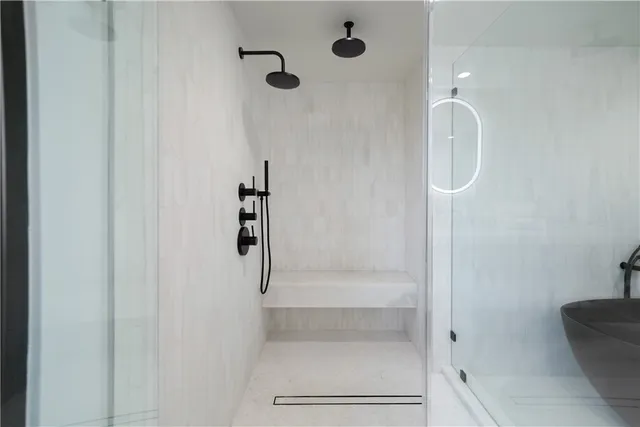 $3,995,000 | 5 Curl Drive, Corona del Mar, CA 92625