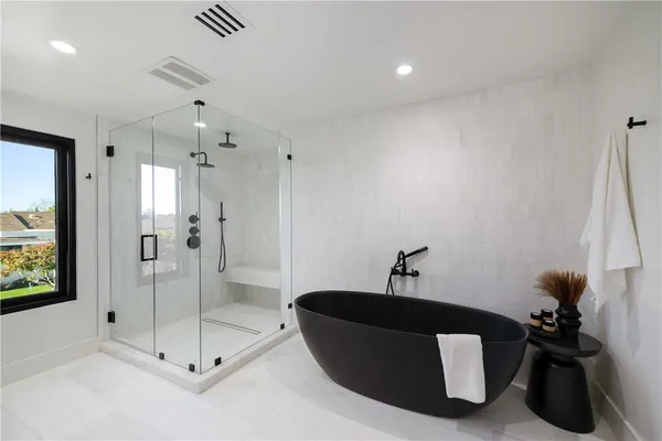 $3,848,000 | 5 Curl Drive, Corona del Mar, CA 92625