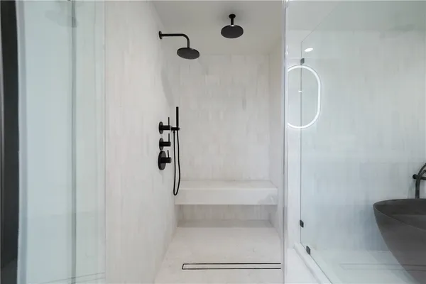 $3,848,000 | 5 Curl Drive, Corona del Mar, CA 92625