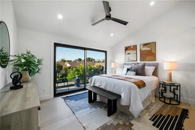 $3,995,000 | 5 Curl Drive, Corona del Mar, CA 92625