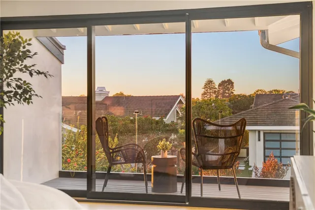 $3,995,000 | 5 Curl Drive, Corona del Mar, CA 92625