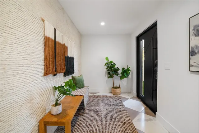 $3,995,000 | 5 Curl Drive, Corona del Mar, CA 92625