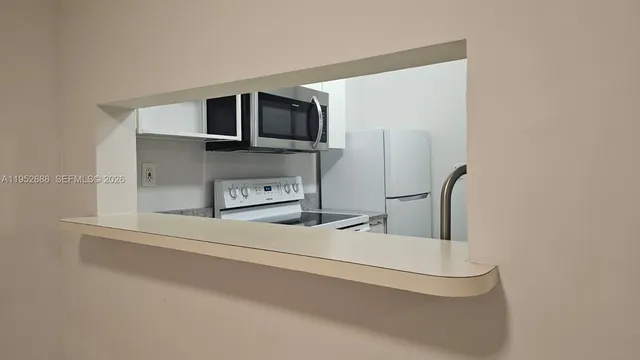 $2,650 | 5720 Southwest 5th Street, Unit 3, Miami, FL 33144
