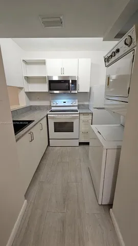 $2,650 | 5720 Southwest 5th Street, Unit 3, Miami, FL 33144