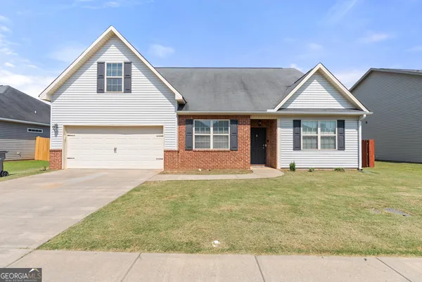 $334,900 | 316 Flowing Meadows Drive, Kathleen, GA 31047