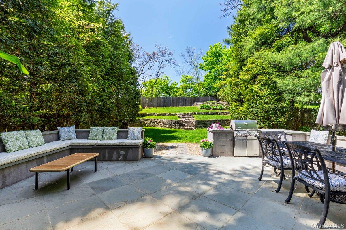 34 Davis Avenue Rye, NY 10580 - Photo 27 of 33