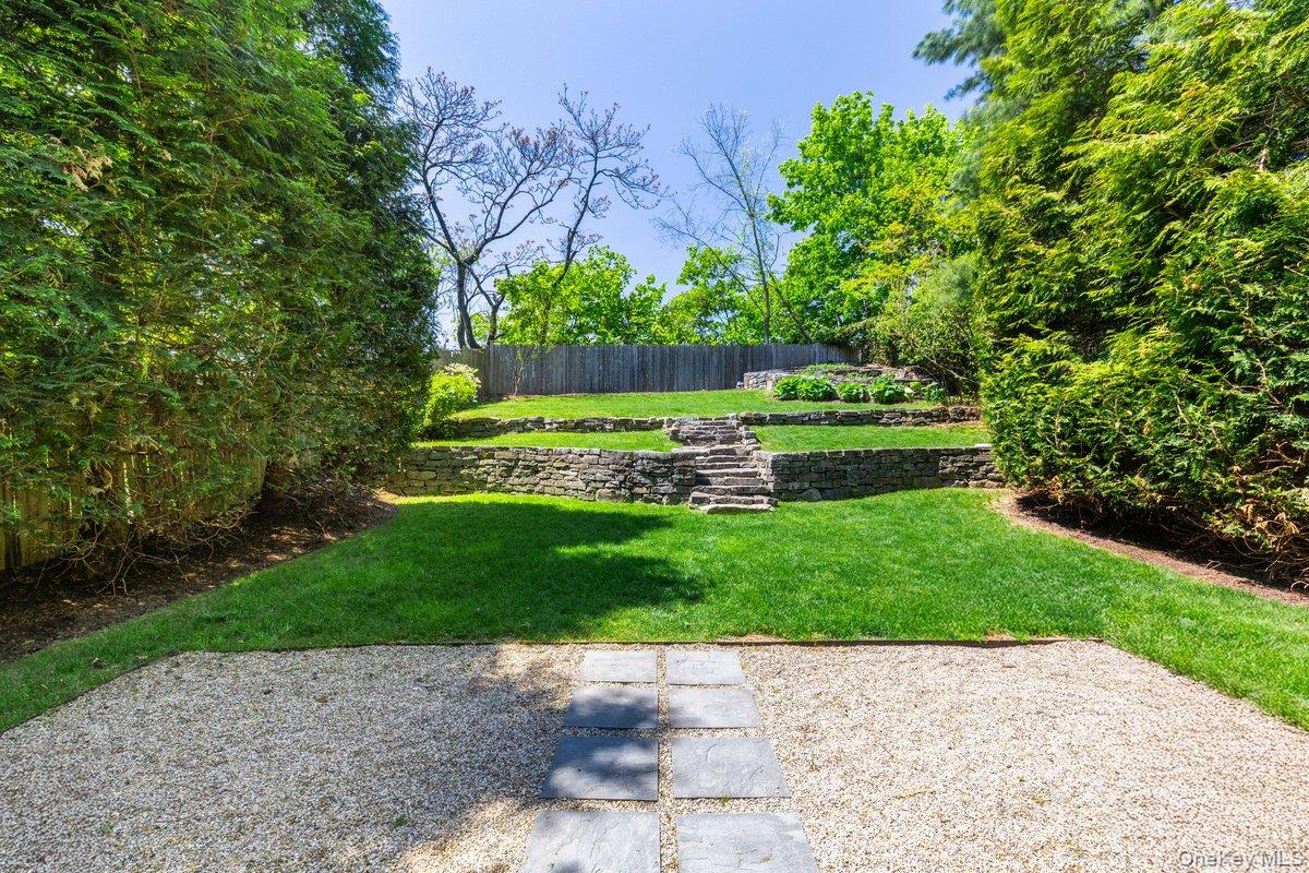 34 Davis Avenue Rye, NY 10580 - Photo 28 of 33
