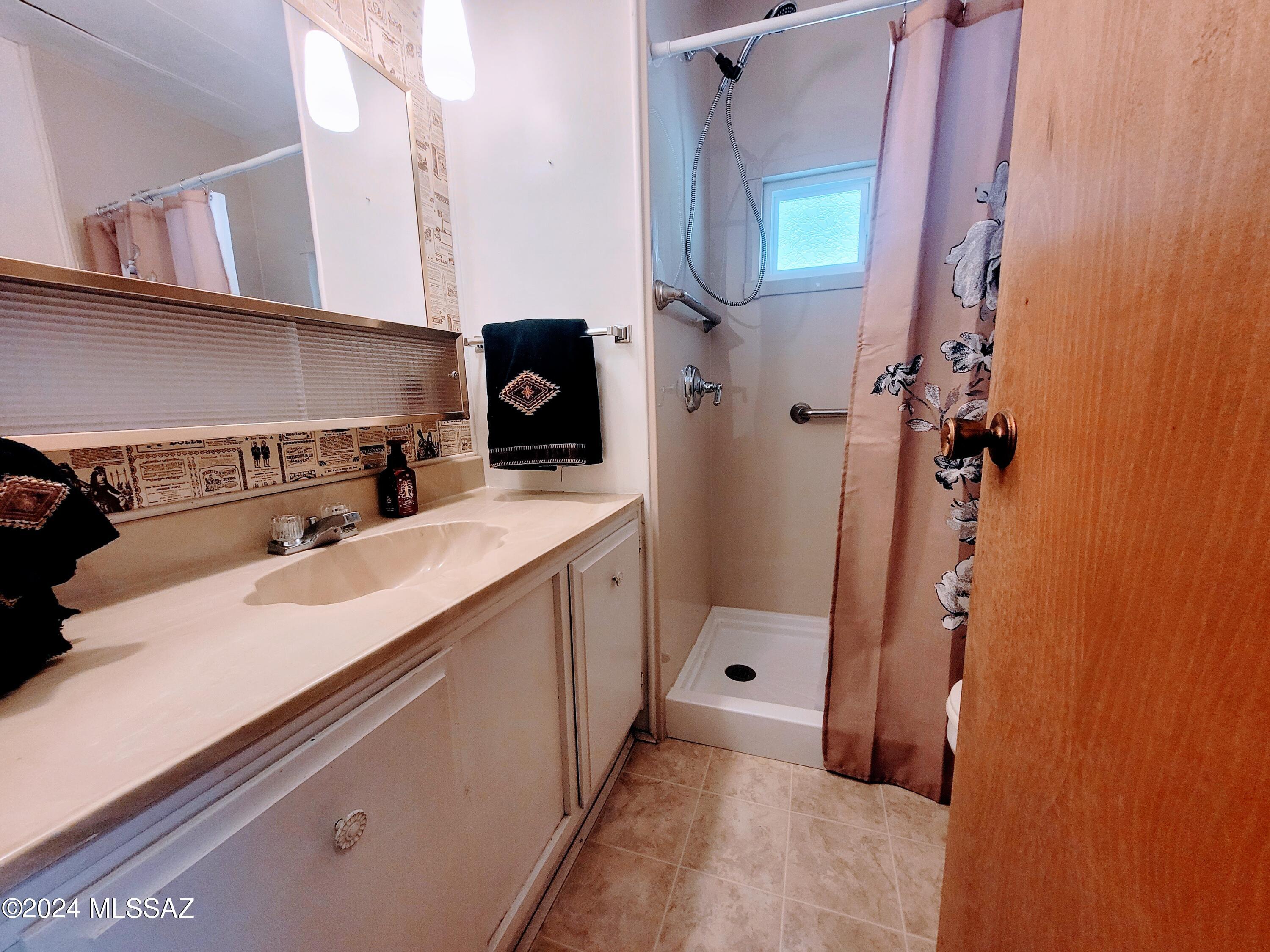 5550 West Box R Street Tucson, AZ 85713 - Photo 8 of 11 Gallery Image 8