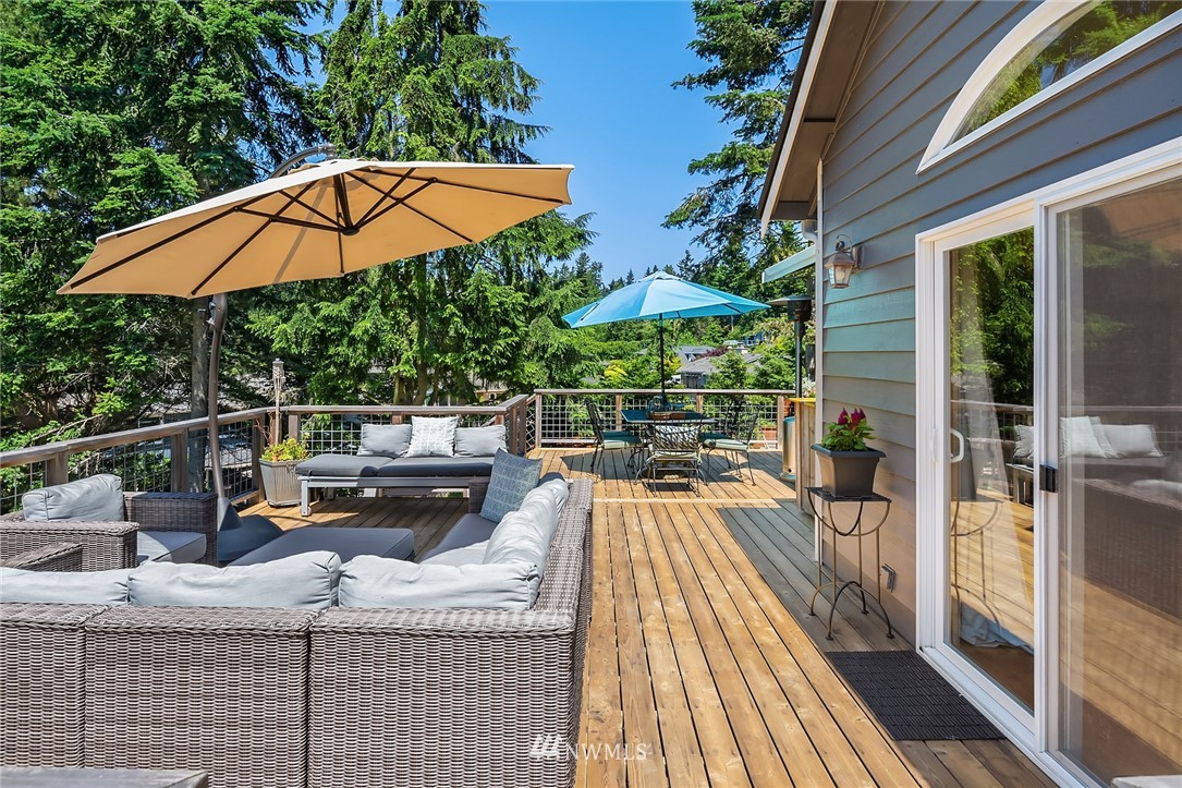 6403 Norma Beach Road Edmonds, WA 98026 - Photo 7 of 40 Gallery Image 7