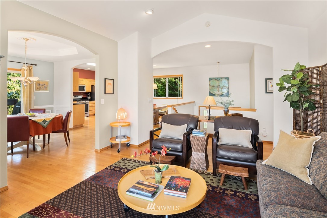 6403 Norma Beach Road Edmonds, WA 98026 - Photo 9 of 40 Gallery Image 9
