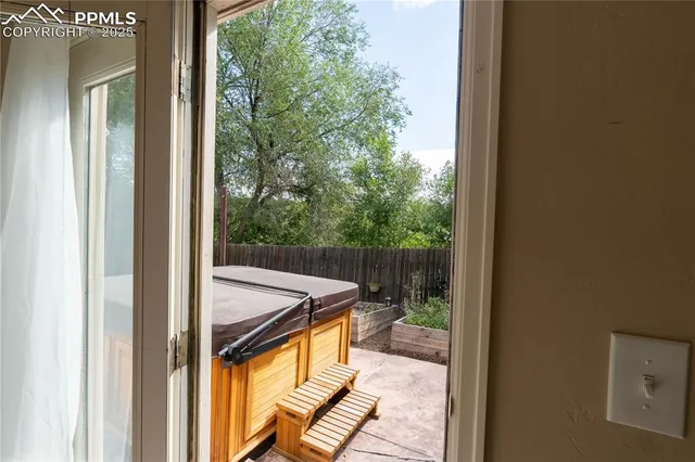 $390,000 | 961 Columbine Avenue, Colorado Springs, CO 80904