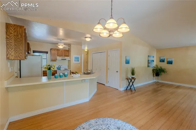 $390,000 | 961 Columbine Avenue, Colorado Springs, CO 80904