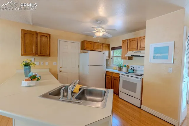 $390,000 | 961 Columbine Avenue, Colorado Springs, CO 80904