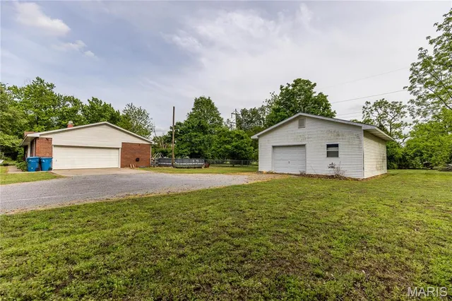 $185,000 | 211 East Elm Street, Bertrand, MO 63823