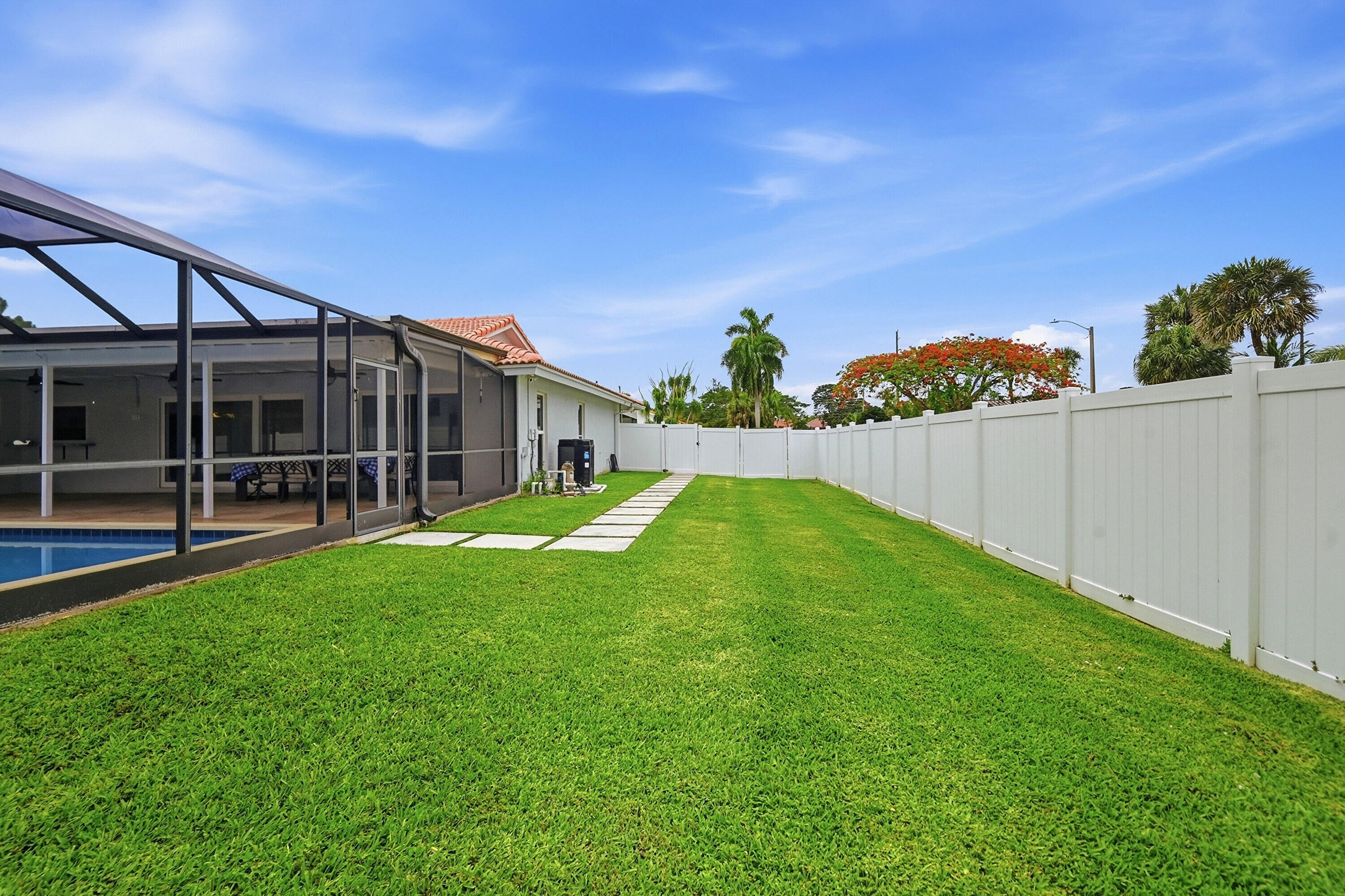 398 Northwest 22nd Avenue Boca Raton, FL 33486 - Photo 37 of 64 Backyard