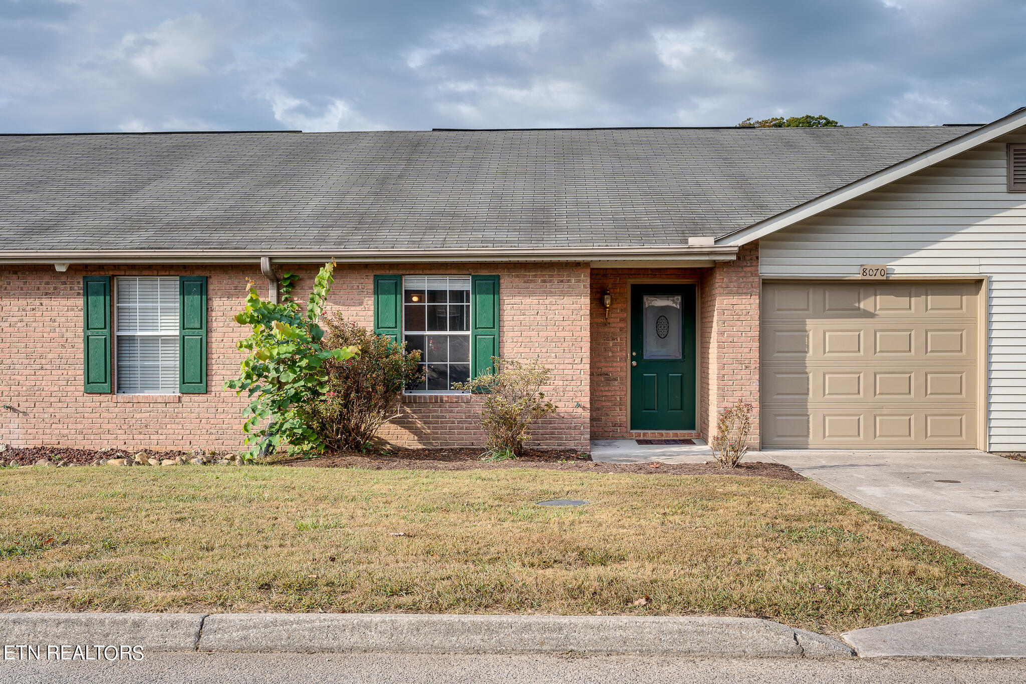 8070 Stablegate Way Powell, TN 37849 - Photo 2 of 21 8070 Stablegate Way