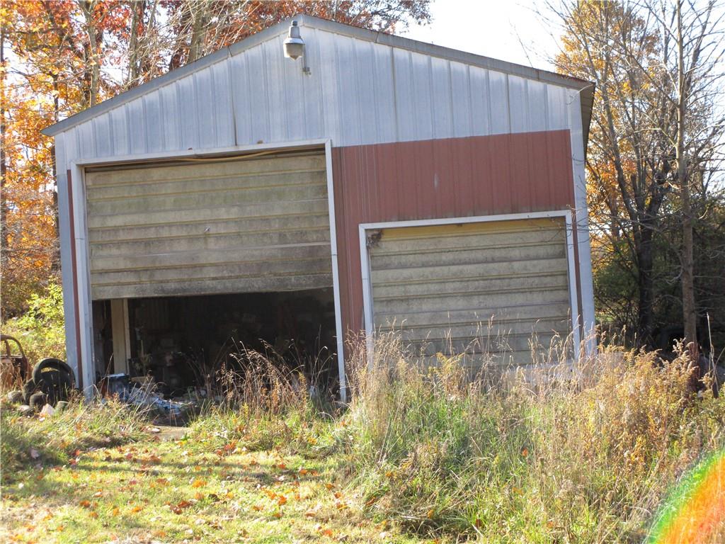 151 Cottonwood Road Chicora, PA 16025 - Photo 6 of 6 a front view of house with yard