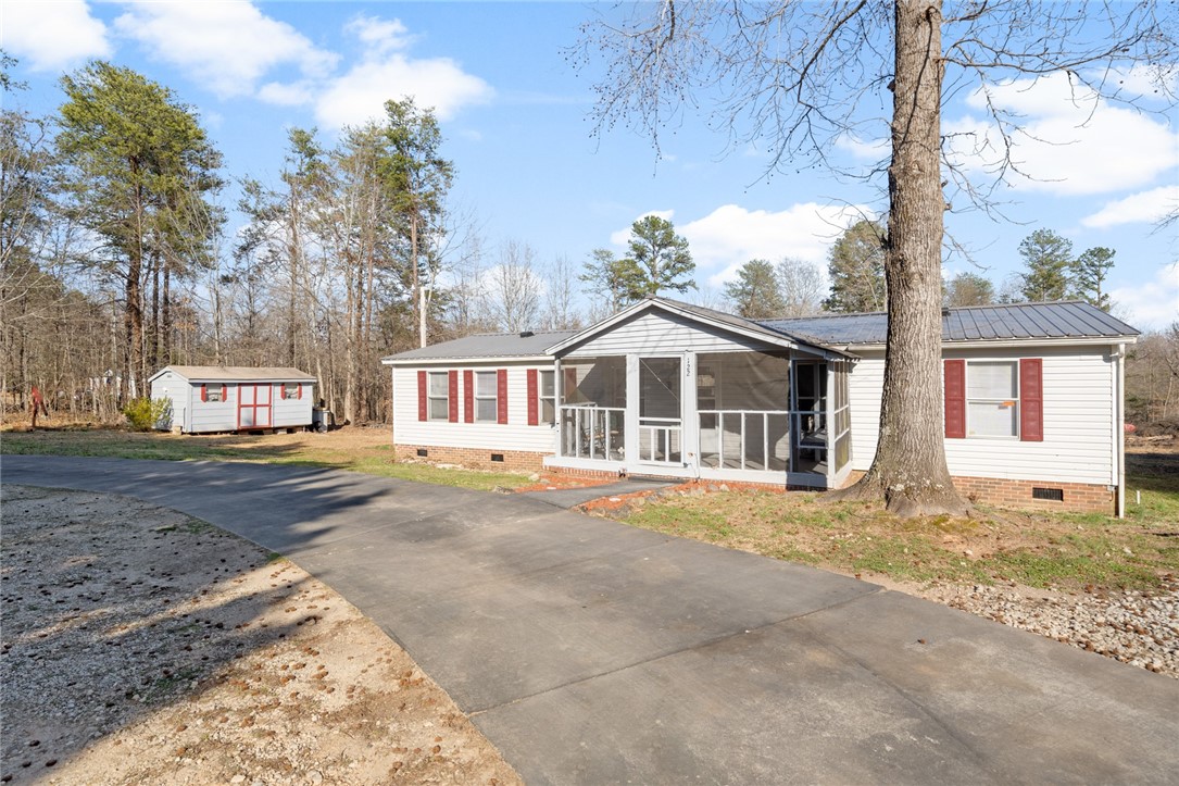 122 Rock Sound Road Easley, SC 29640 - Photo 3 of 24