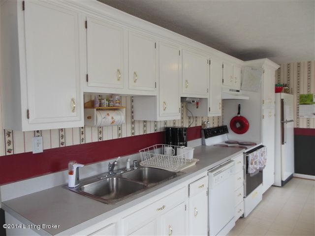 8405 Routt Road Louisville, KY 40299 - Photo 16 of 35 DSCN3154
