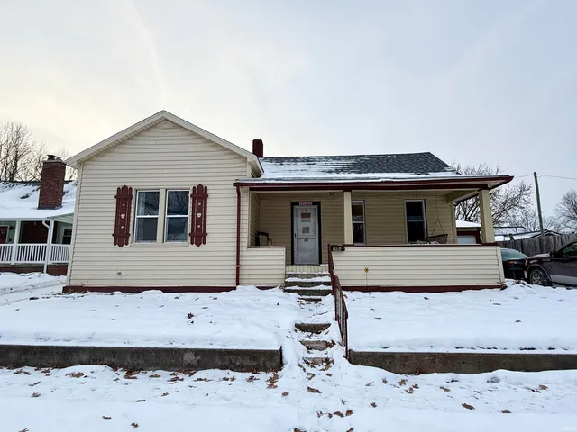 $189,000 | 214 Clark Street, Kendallville, IN 46755
