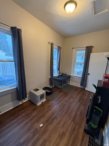 $189,000 | 214 Clark Street, Kendallville, IN 46755