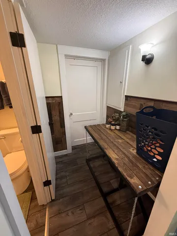 $189,000 | 214 Clark Street, Kendallville, IN 46755