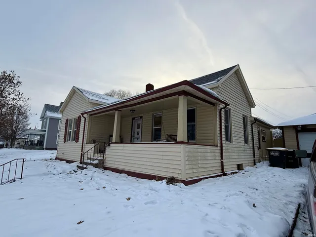 $189,000 | 214 Clark Street, Kendallville, IN 46755