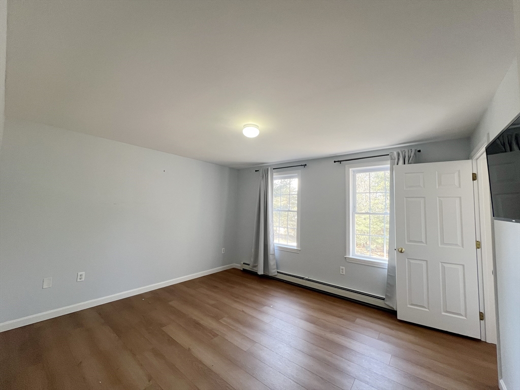 230 Chuckles Way Barnstable, MA 02648 - Photo 16 of 24 Gallery Image 16