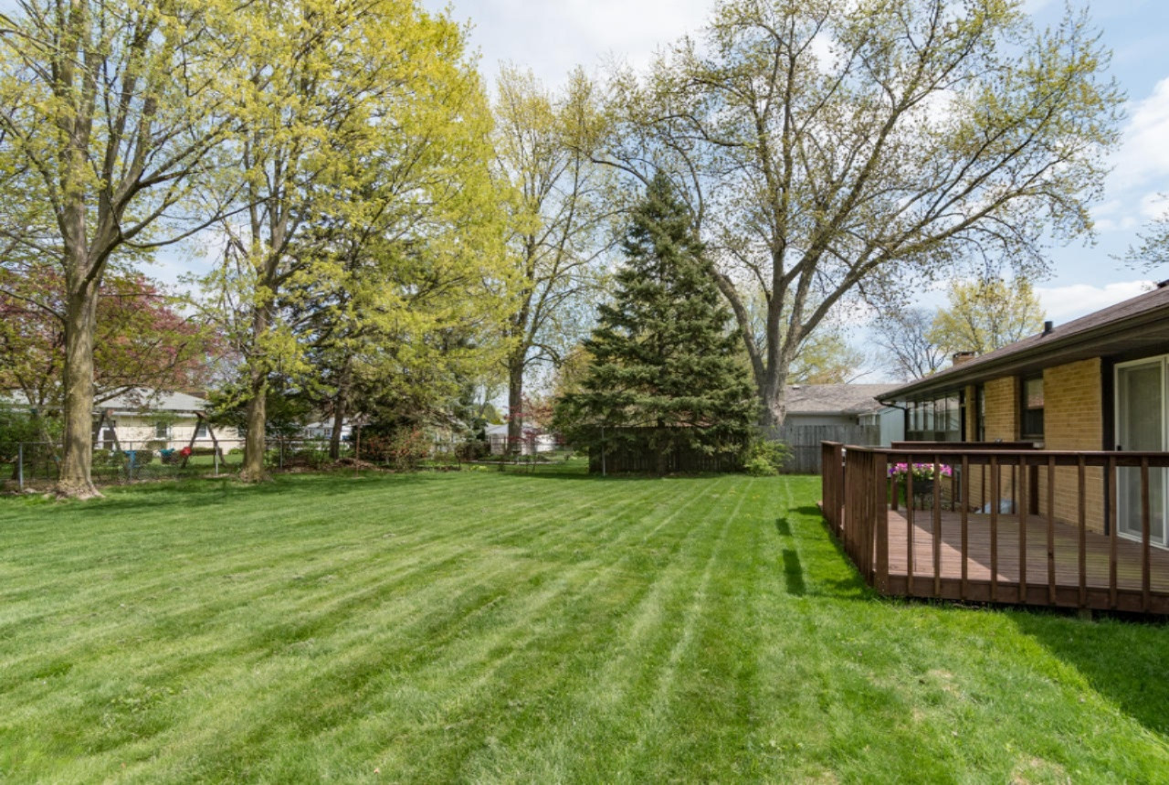3414 Grace Road Kalamazoo, MI 49006 - Photo 17 of 18 Grace Rd-16