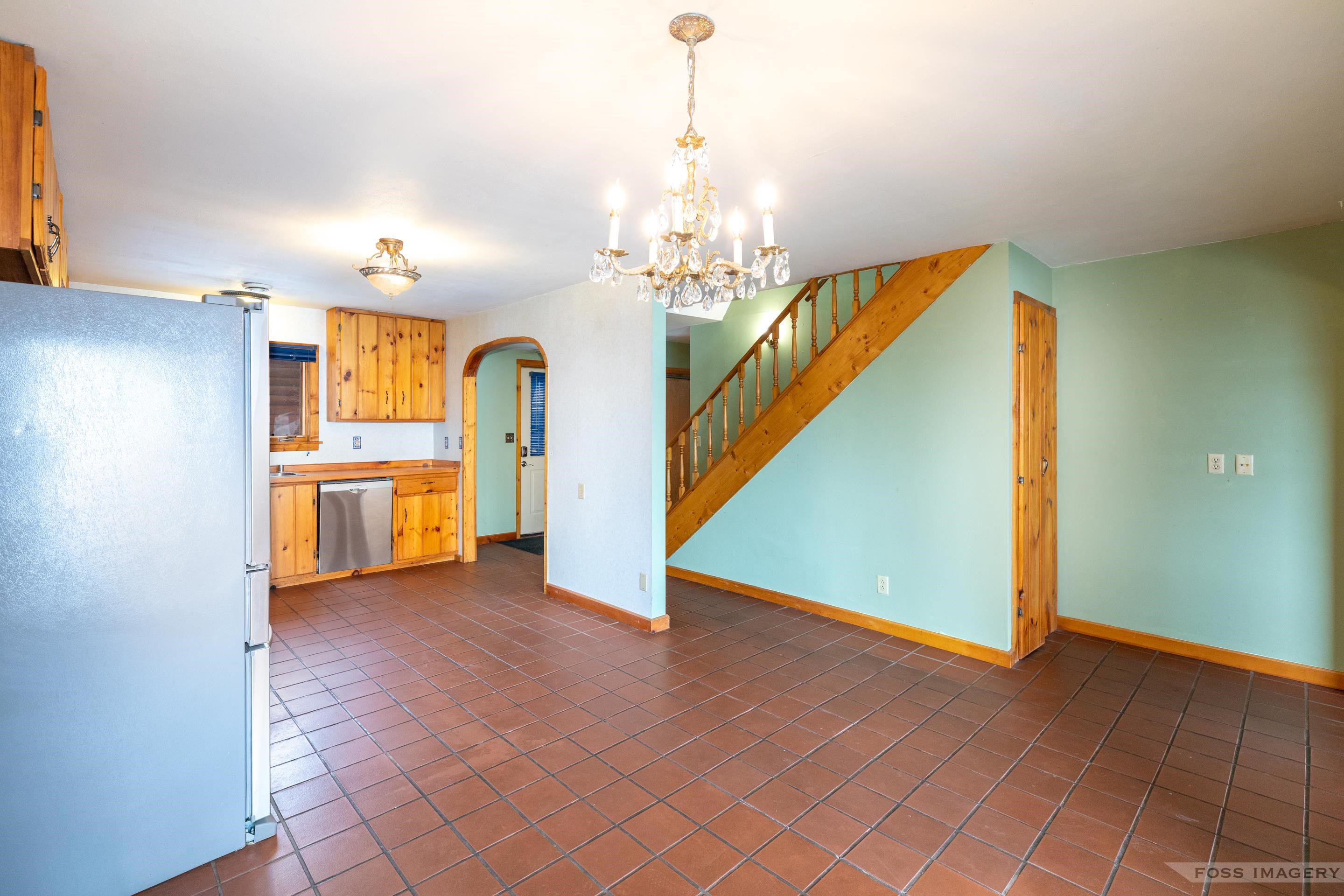 2804 Waubesa Avenue Madison, WI 53711 - Photo 11 of 36