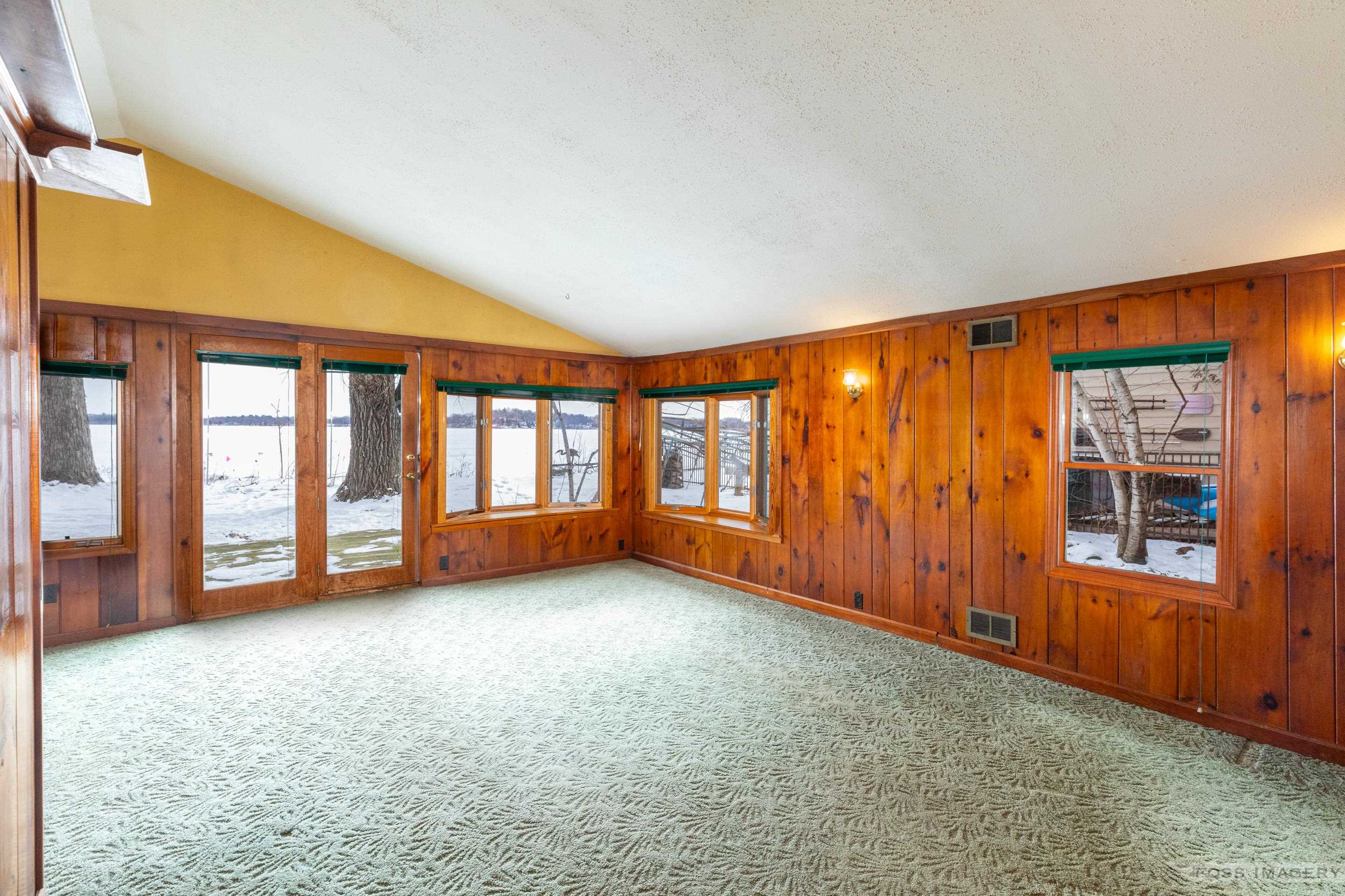 2804 Waubesa Avenue Madison, WI 53711 - Photo 7 of 36