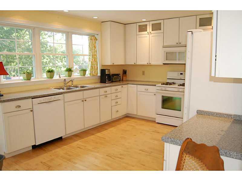 133 Fogler Road Hope, ME 04847 - Photo 2 of 19 Kitchen.