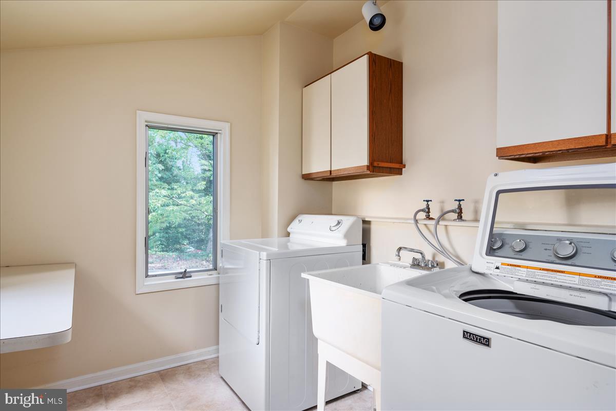 752 Valentine Road Crownsville, MD 21032 - Photo 21 of 47 Laundry room.
