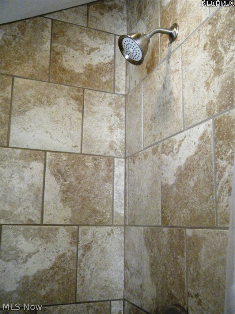 1121 Ford Road Lyndhurst, OH 44124 - Photo 19 of 21
