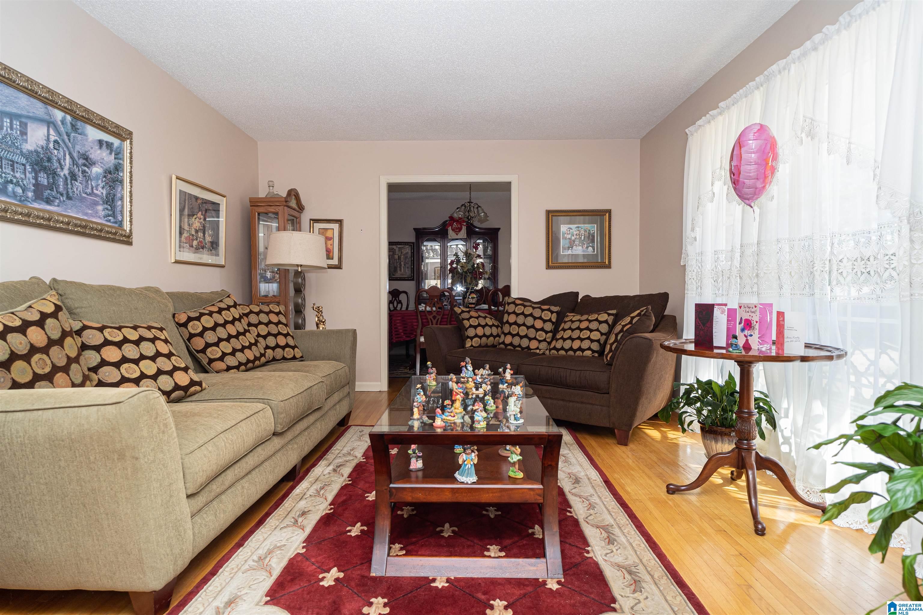981 Ridgewood Circle Birmingham, AL 35235 - Photo 4 of 20