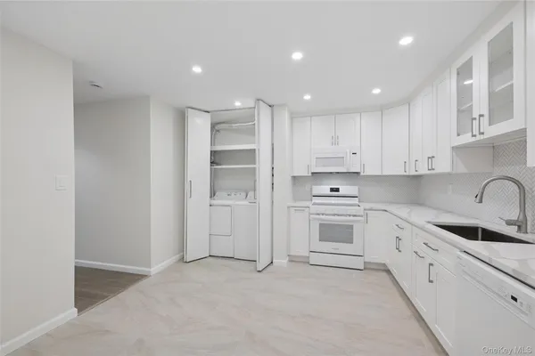 $1,200,000 | 70 Pheasant Run, Roslyn, NY 11576