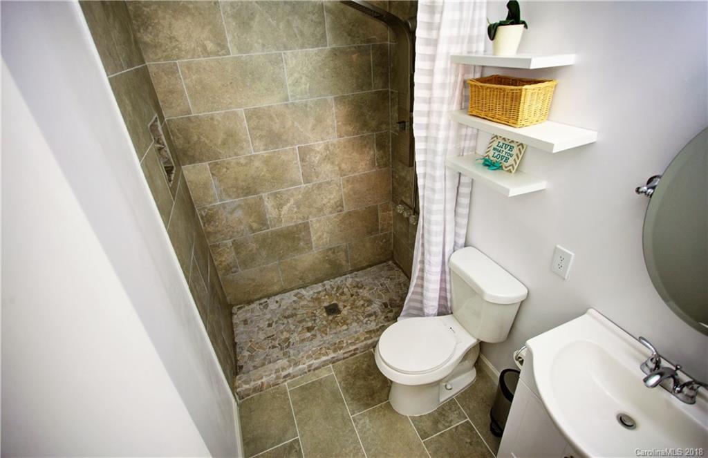 430 Queens Road, Unit 122 Charlotte, NC 28207 - Photo 14 of 19