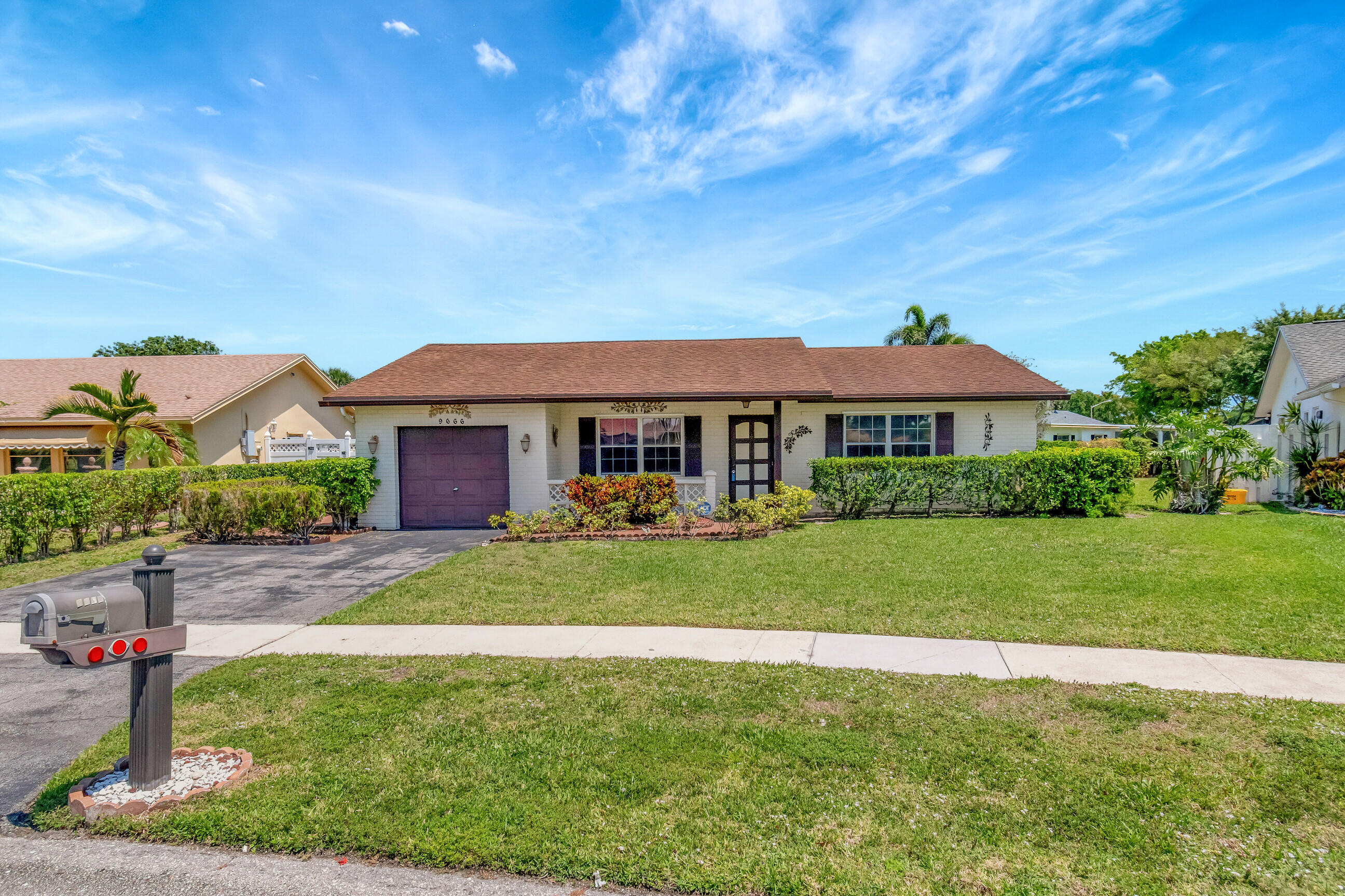9666 Colorado Court Boca Raton, FL 33434 - Photo 4 of 50 DSC_1003