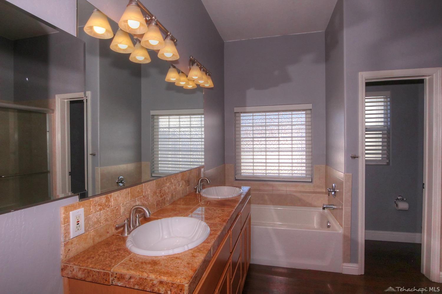 22219 Mariposa Road Tehachapi, CA 93561 - Photo 15 of 26 Gallery Image 15