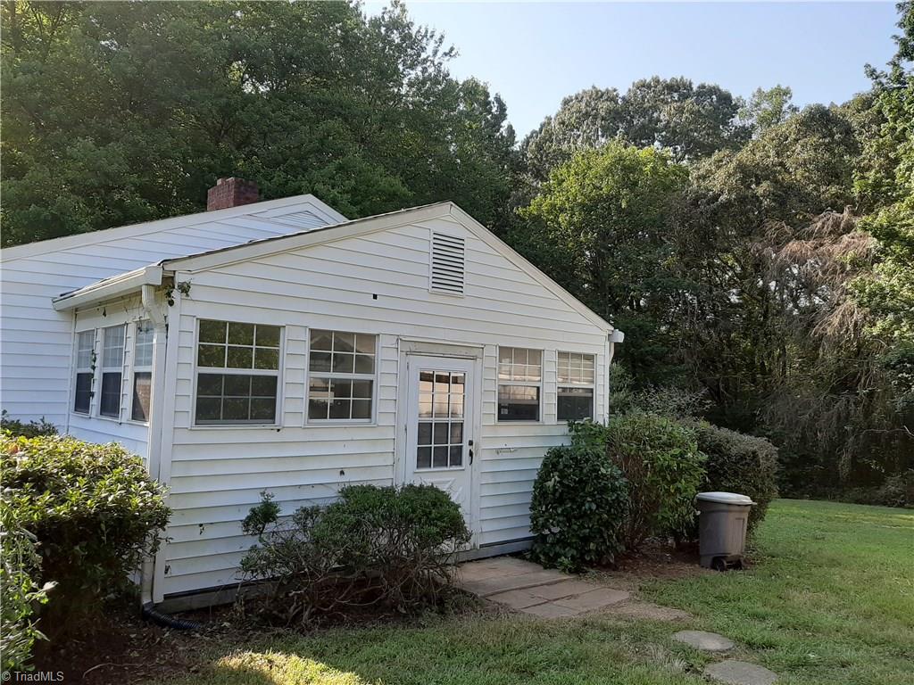 4695 Seward Road Pfafftown, NC 27040 - Photo 2 of 13 Gallery Image 2