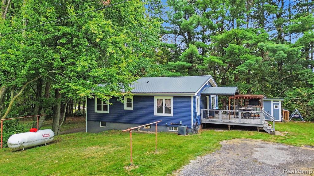 4325 North Lapeer Road Columbiaville, MI 48421 - Photo 30 of 34 Gallery Image 30
