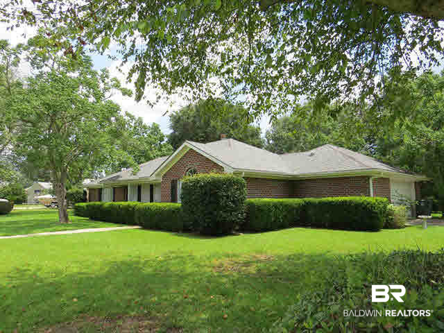 1801 South Bay Street Foley, AL 36535 - Photo 4 of 32 Front view