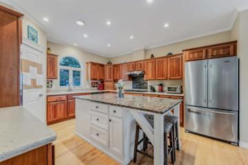 694 Lamoine Beach Road Lamoine, ME 04605 - Photo 21 of 48 5c6ac103-5ac8-4b-6aFwo