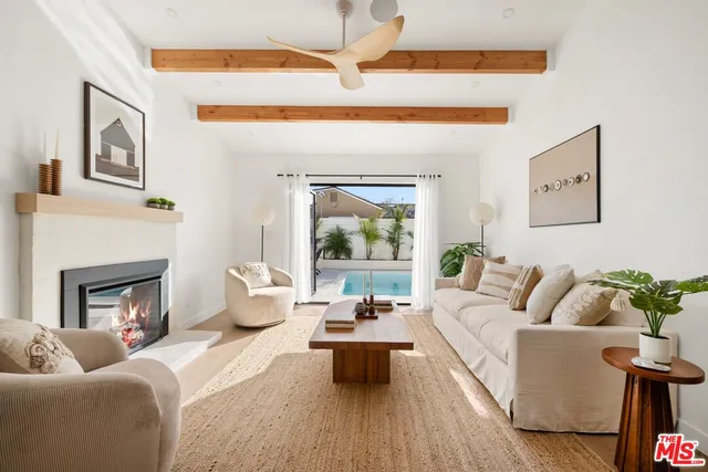 $1,099,000 | 15864 Marlin Place, Van Nuys, CA 91406