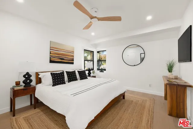 $1,099,000 | 15864 Marlin Place, Van Nuys, CA 91406