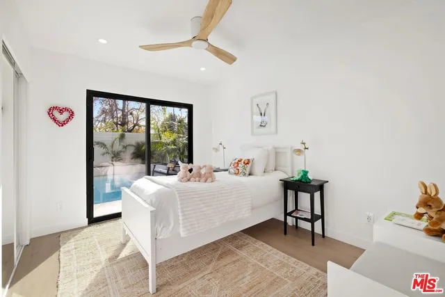 $1,099,000 | 15864 Marlin Place, Van Nuys, CA 91406