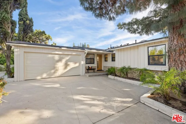 $1,099,000 | 15864 Marlin Place, Van Nuys, CA 91406