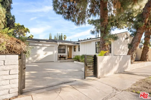 $1,099,000 | 15864 Marlin Place, Van Nuys, CA 91406