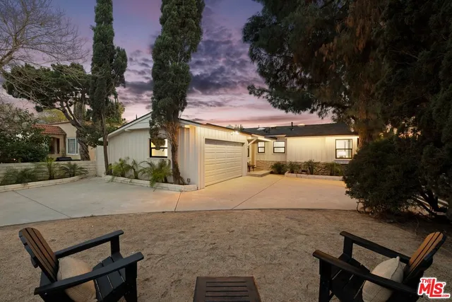 $1,099,000 | 15864 Marlin Place, Van Nuys, CA 91406